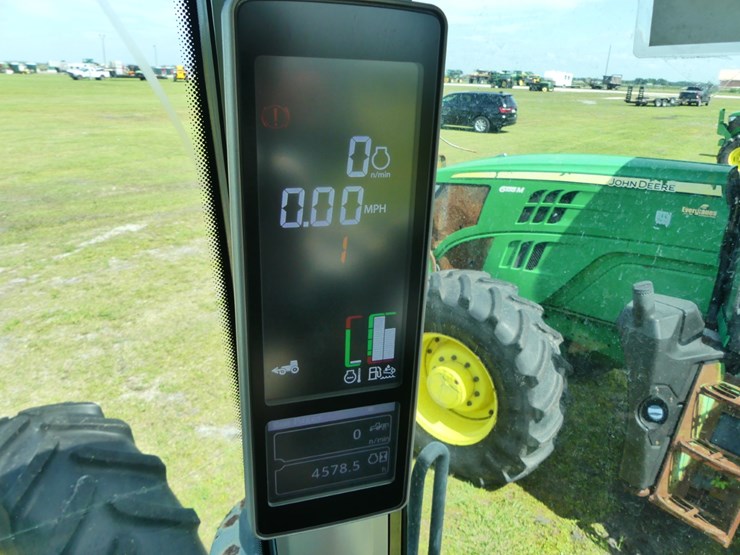 2020-john-deere-6155m-image-14