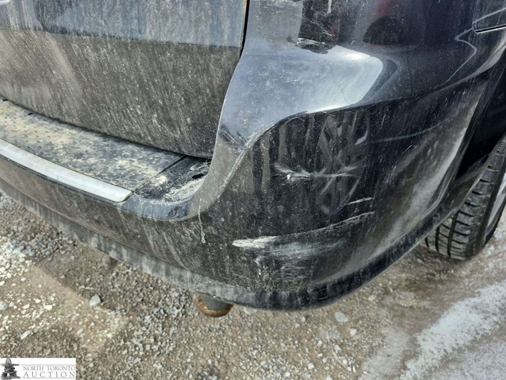 2016-dodge-grand-caravan-sxt-image-9