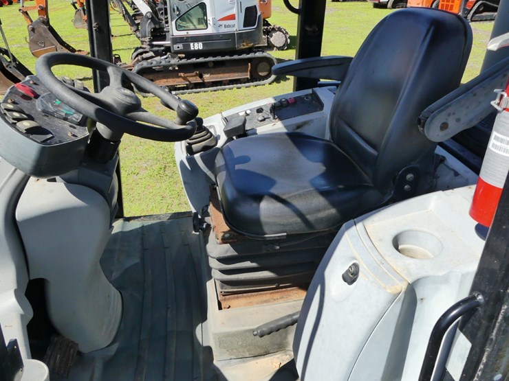 2015-caterpillar-906h2-image-10