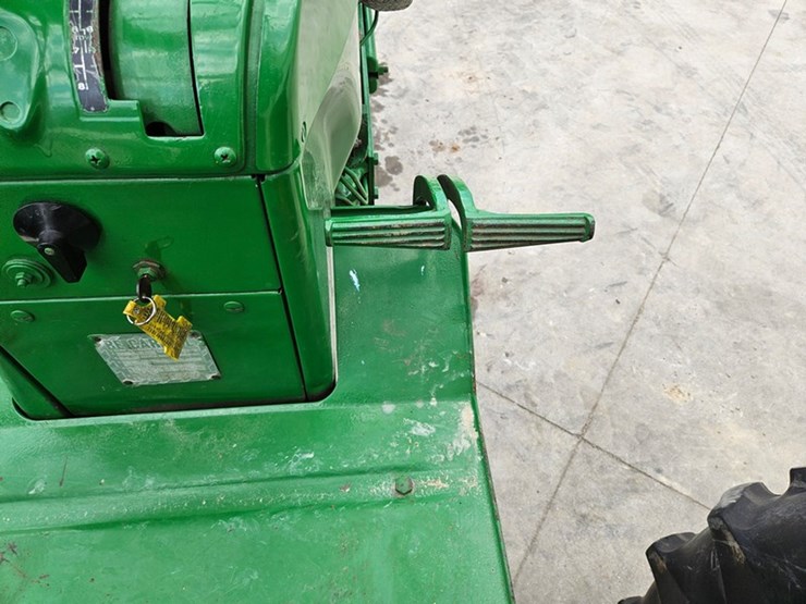 1961-john-deere-2010-image-21