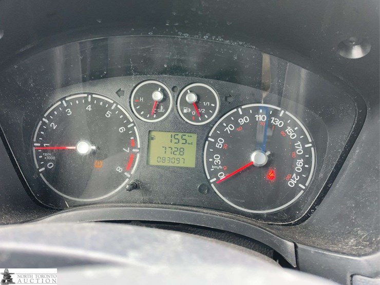 2012-ford-transit-connect-image-12