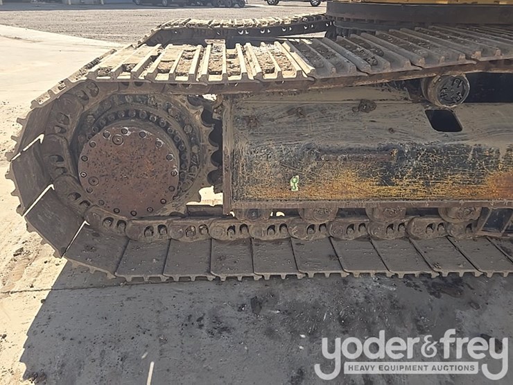 2017-caterpillar-336fl-image-10