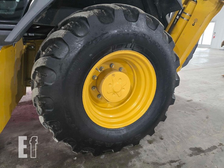 2023-deere-320-p-tier-image-27