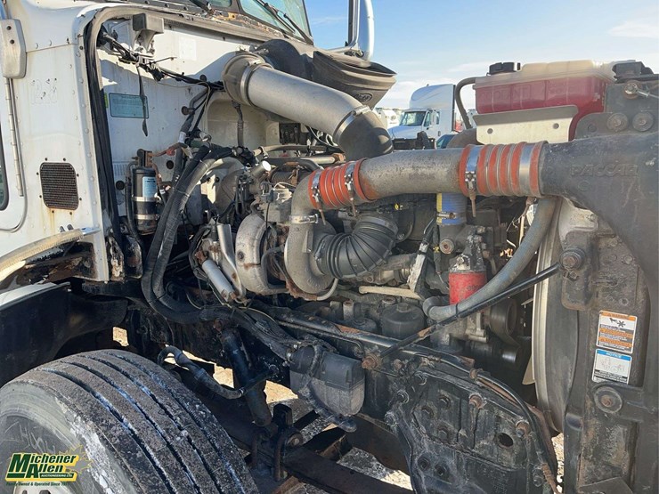 2012-peterbilt-386-image-21