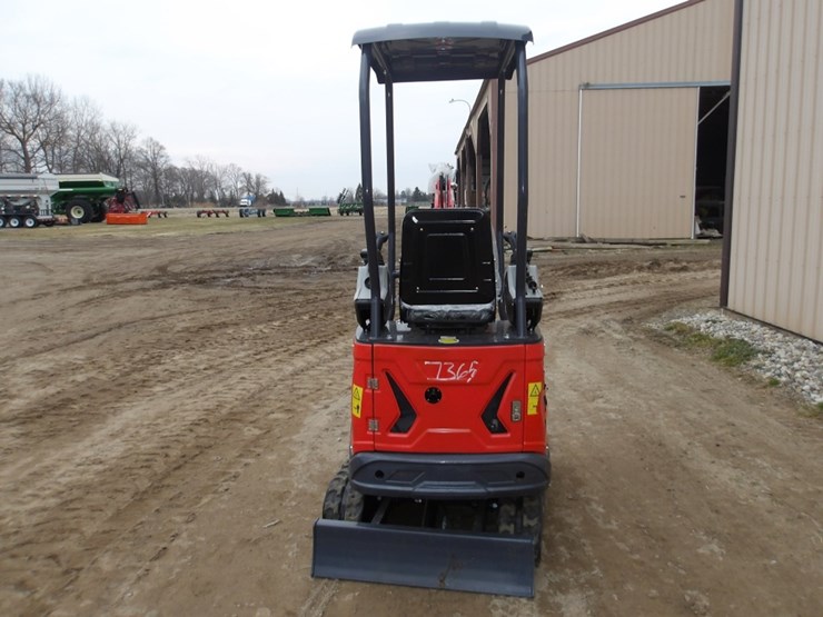 #7365-•-mx15rx-mini-excavator-image-3