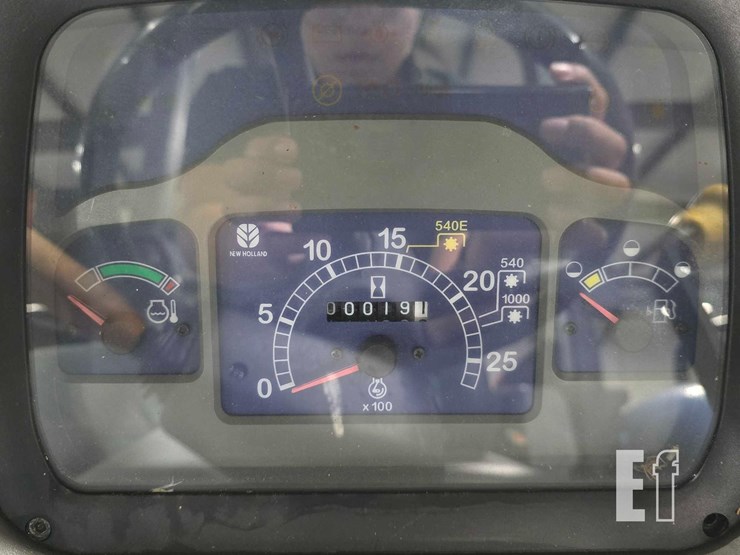 new-holland-tn75a-image-16