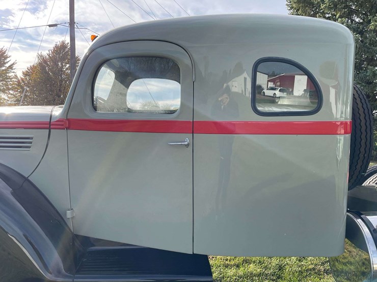 1939-ford-truckstell-sleeper-cab-semi-image-13