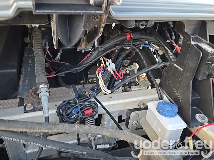 2020-club-car-carryall-1700-image-52