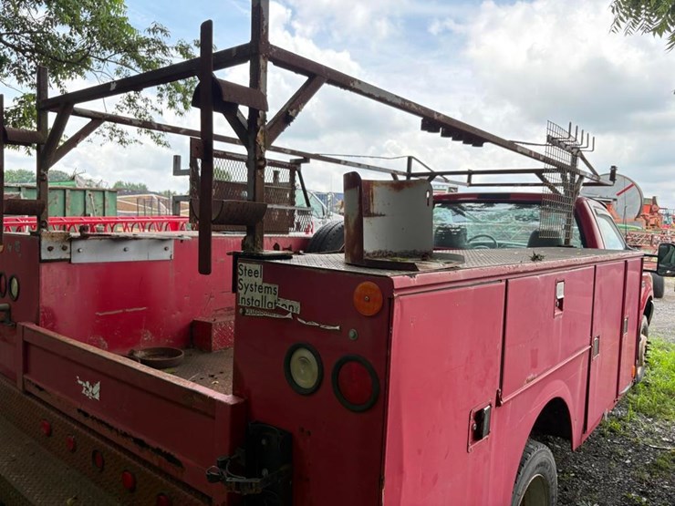 2003-ford-f550-image-12