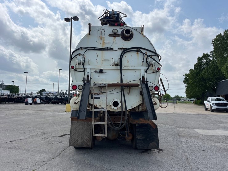 2005-international-paystar-5600i-image-6