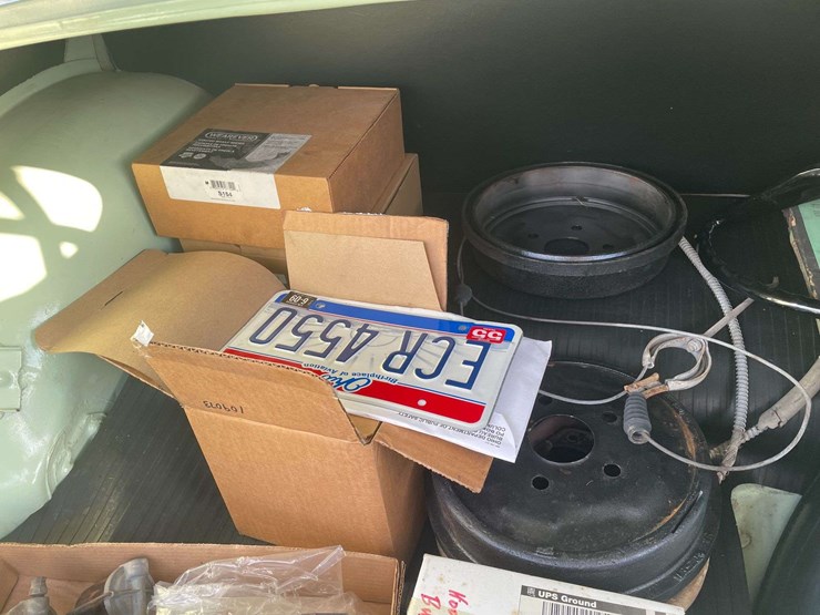 1953-ford-customline-sedan-image-75