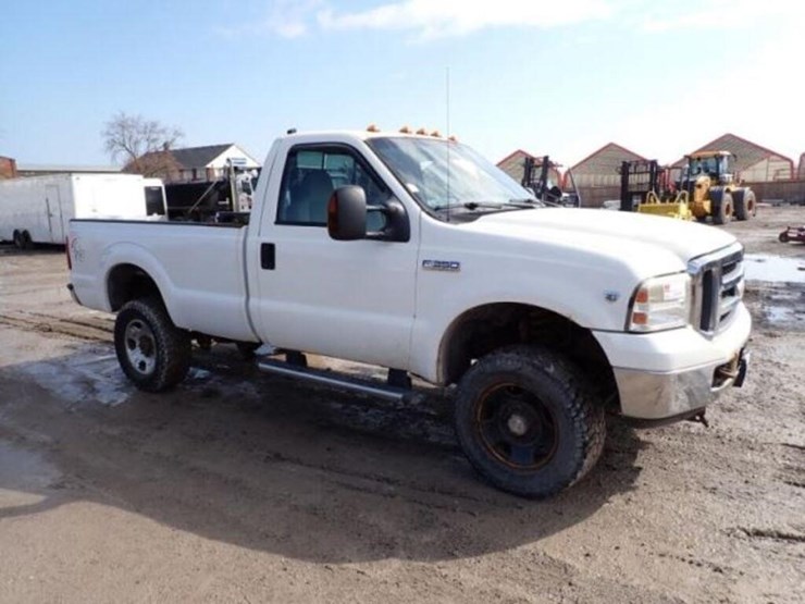 2006-ford-f350-xlt-image-3