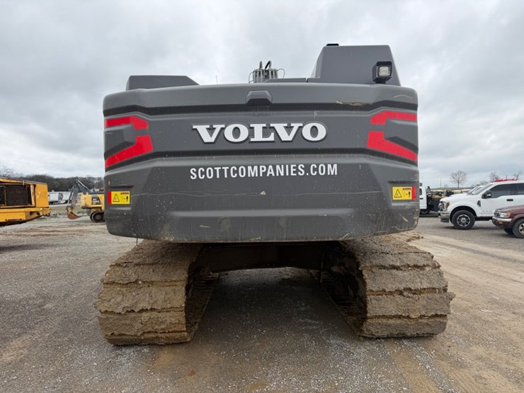 2022-volvo-ec300el-image-4