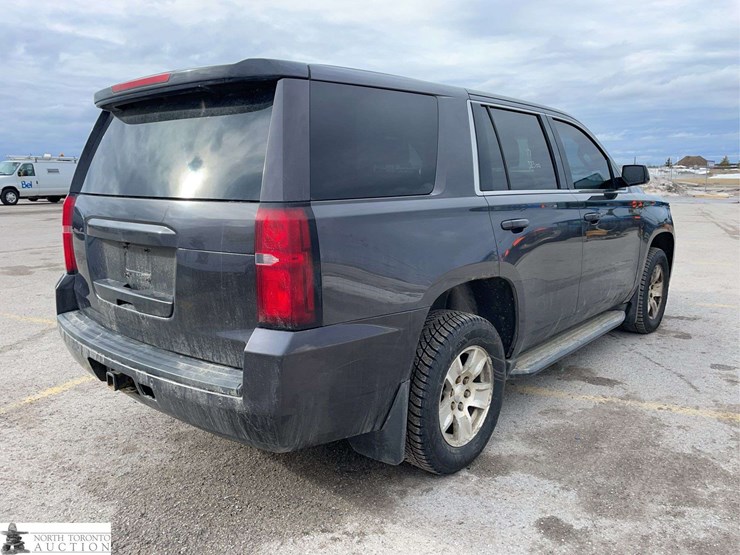 2017-chevrolet-tahoe-image-5