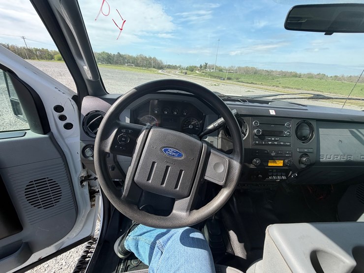 2012-ford-f550-image-20