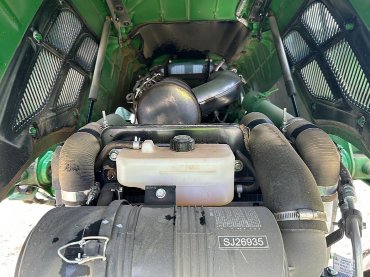 2021-john-deere-5075e-image-29