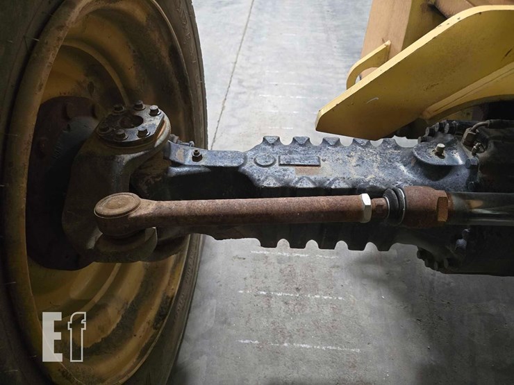 2013-caterpillar-tl943c-image-22