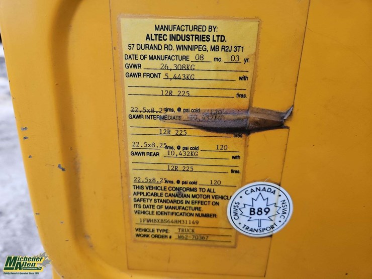 2004-freightliner-fl80-image-39