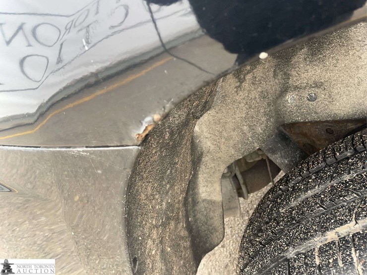 2017-chevrolet-tahoe-image-27