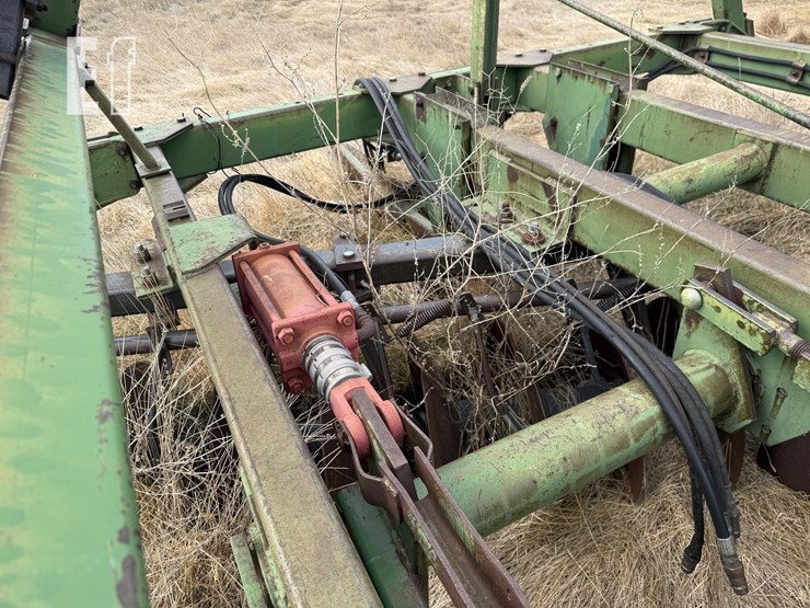 john-deere-230-image-14