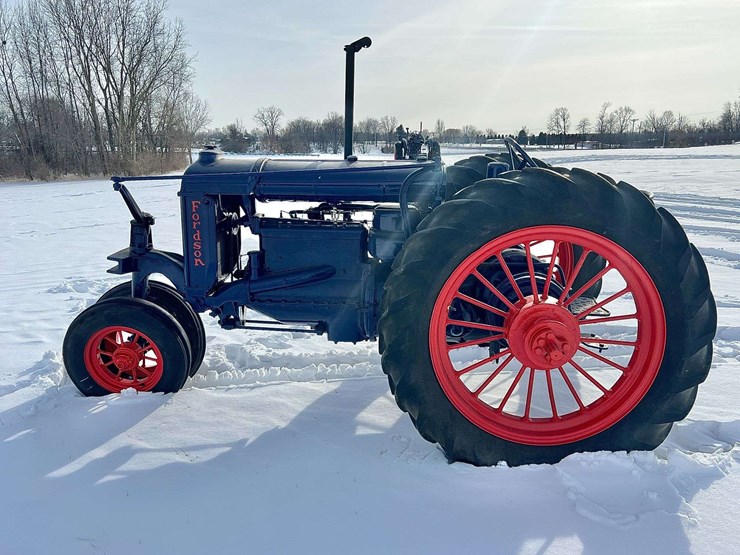 1937-fordson-all-around-england-image-6