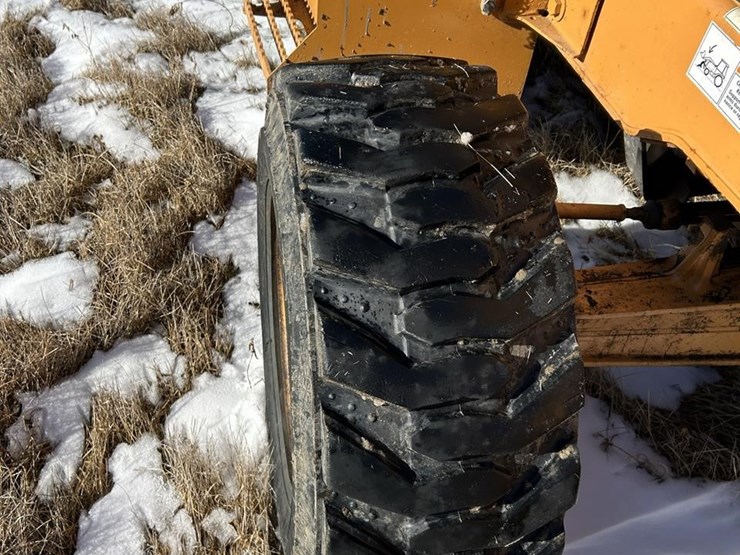 2000-case-570m-xt-image-22