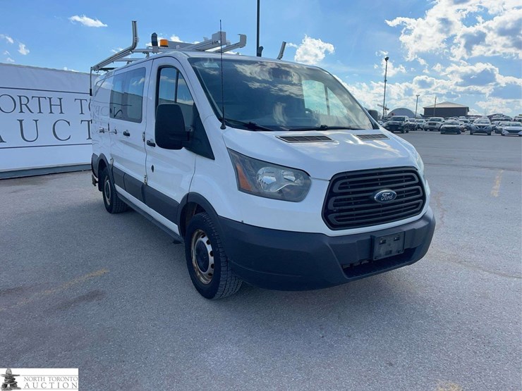 2016-ford-transit-image-3