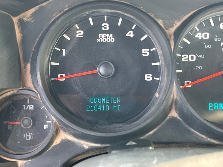 2010-gmc-sierra-1500-image-17