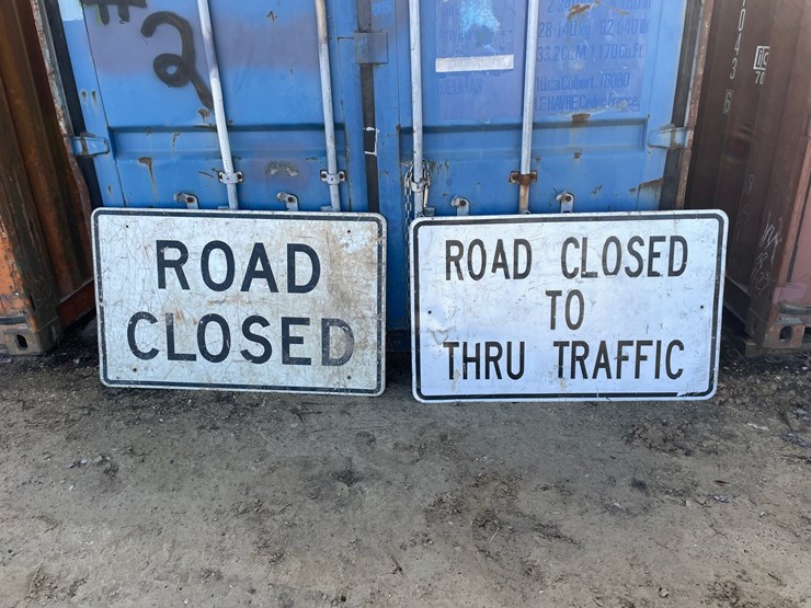 #3928-•-(2)-metal-retired-road-signs-image-1