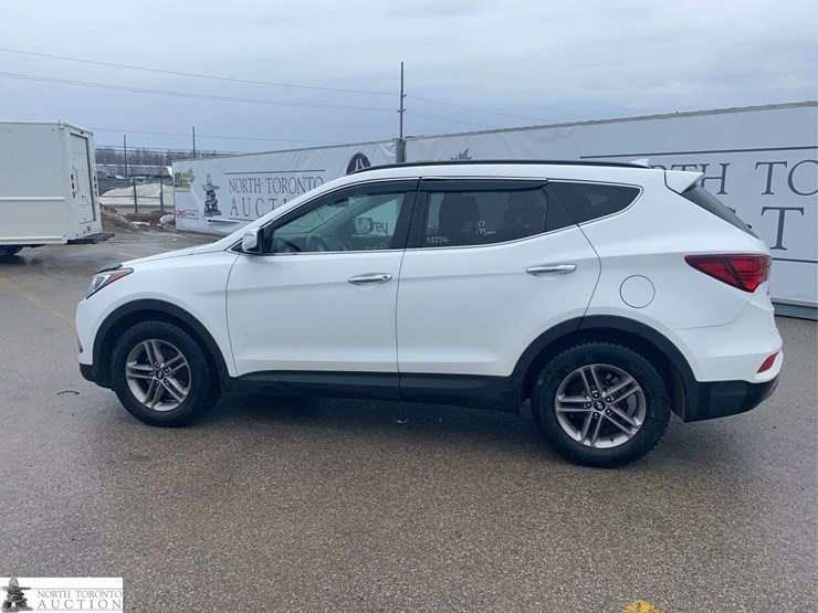 2017-hyundai-santa-fe-image-7