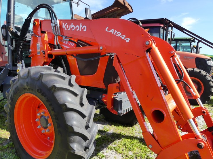2021-kubota-m6s-111-image-12