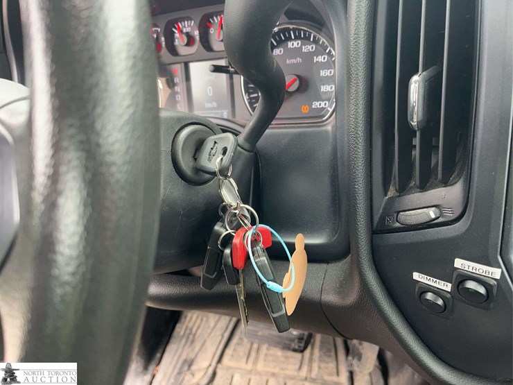 2018-chevrolet-silverado-1500-image-14