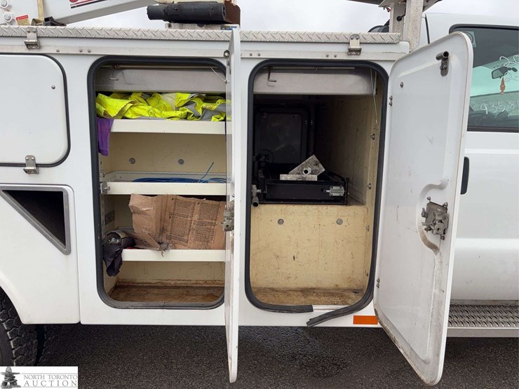 2012-ford-f550-image-19