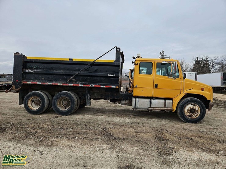 2004-freightliner-fl80-image-6
