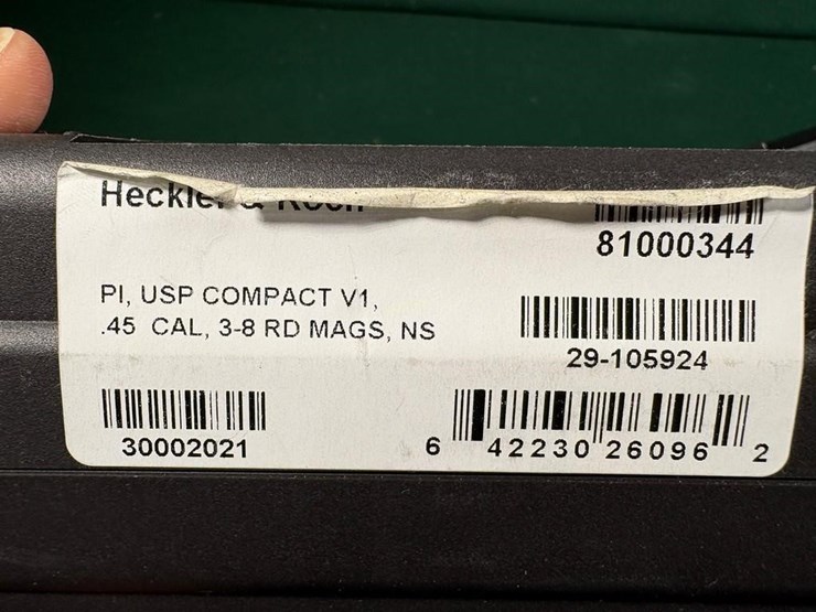 hk-usp-compact-45-auto-pistol-image-11