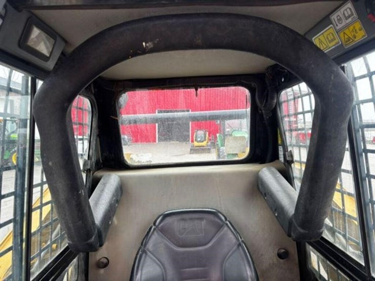 2009-caterpillar-232b2-image-15