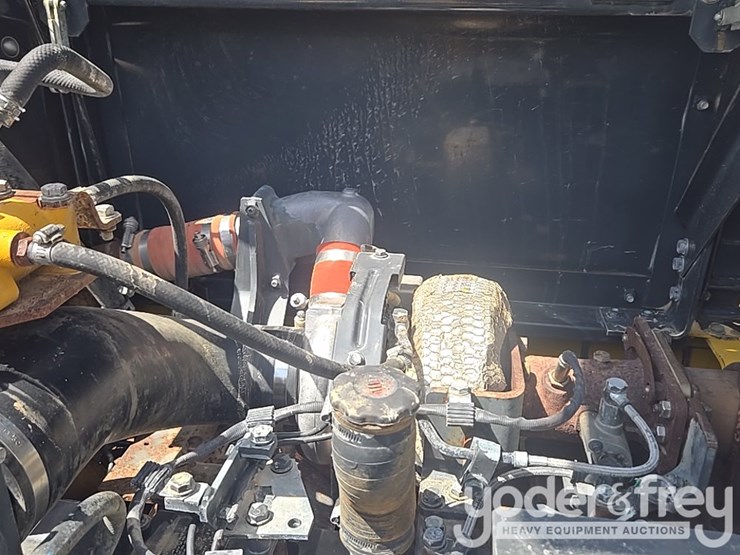 2015-komatsu-pc490-lc-11-image-96