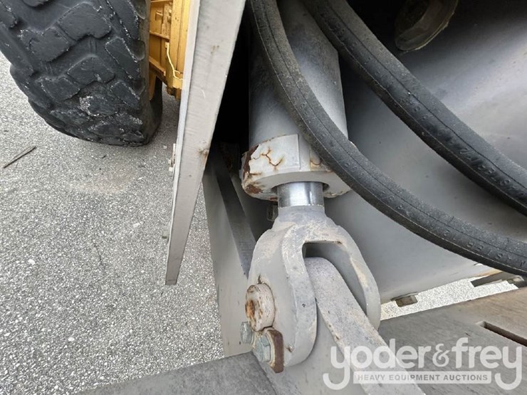 2008-volvo-g940-image-23