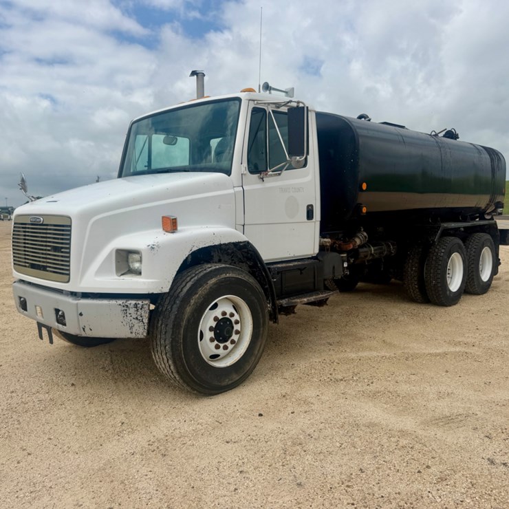 2000 FREIGHTLINER FL80