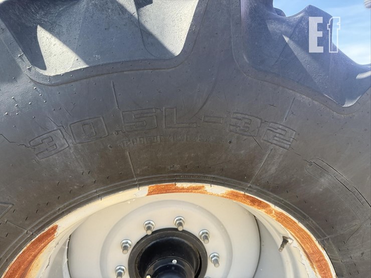 2011-case-ih-3430-image-30