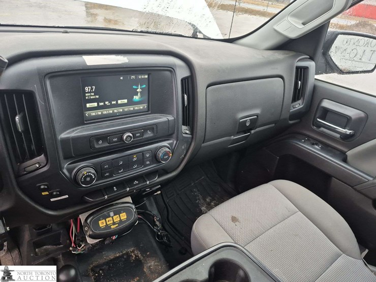 2018-chevrolet-silverado-1500-image-13