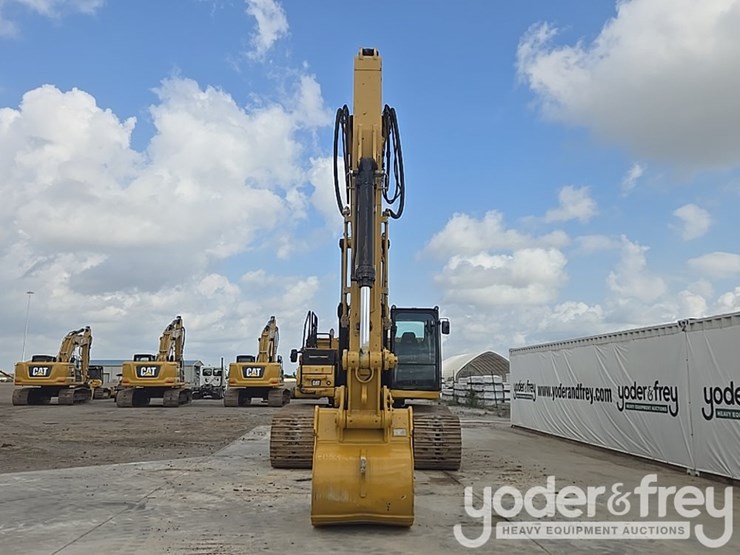 2019-caterpillar-336-image-8
