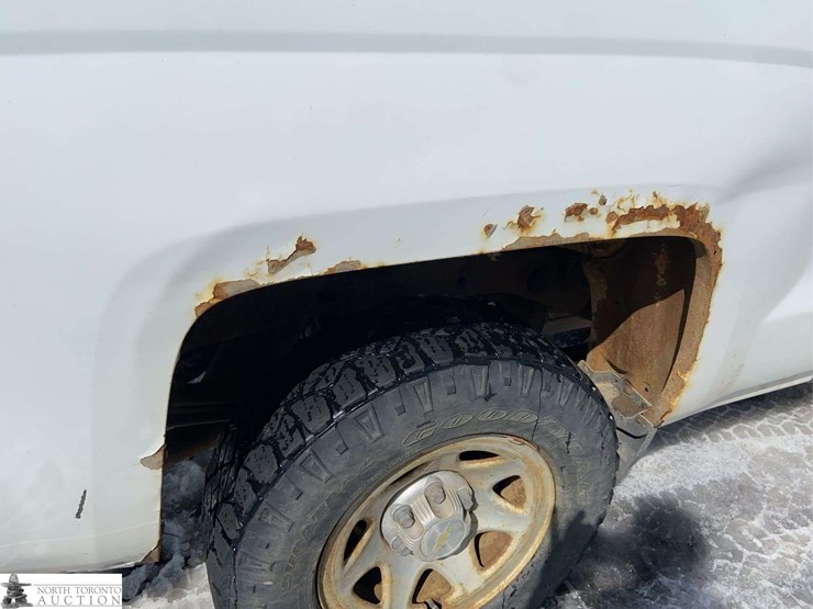 2017-chevrolet-silverado-1500-image-25