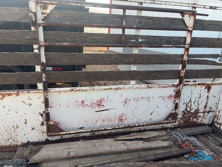hale-livestock-trailer-image-22
