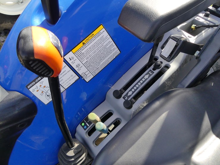 2022-new-holland-boomer-45-image-12