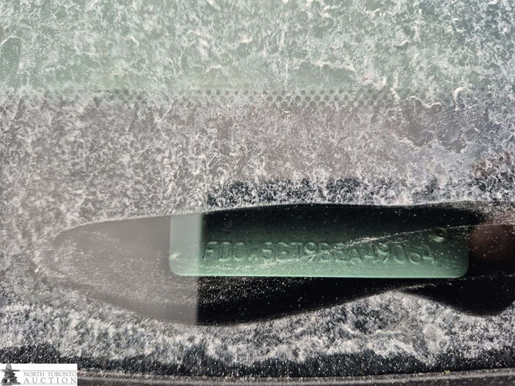 2011-ford-f550-image-16