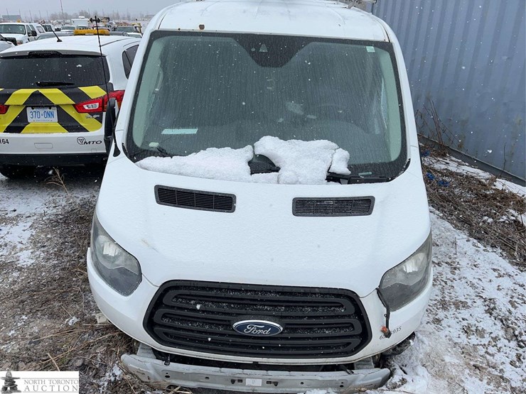 2016-ford-transit-image-2