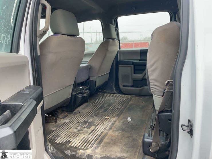 2019-ford-f350-image-15