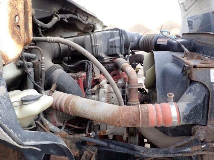 2012-ford-f750-xlt-image-28