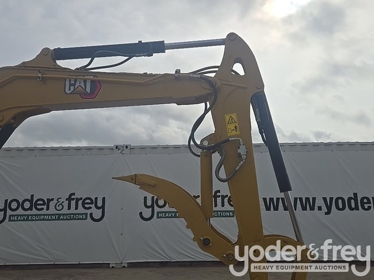 2018-caterpillar-305.5-image-39